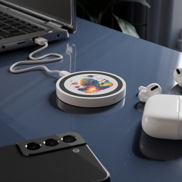 Colorful Alien Wireless Charging Pad, Quake Charging Station, Sci-Fi Desk Accessory, Unique Tech Gift, Galaxy-Themed Phone Charger - Image 12