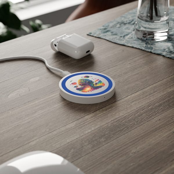 Colorful Alien Wireless Charging Pad, Quake Charging Station, Sci-Fi Desk Accessory, Unique Tech Gift, Galaxy-Themed Phone Charger - Image 7