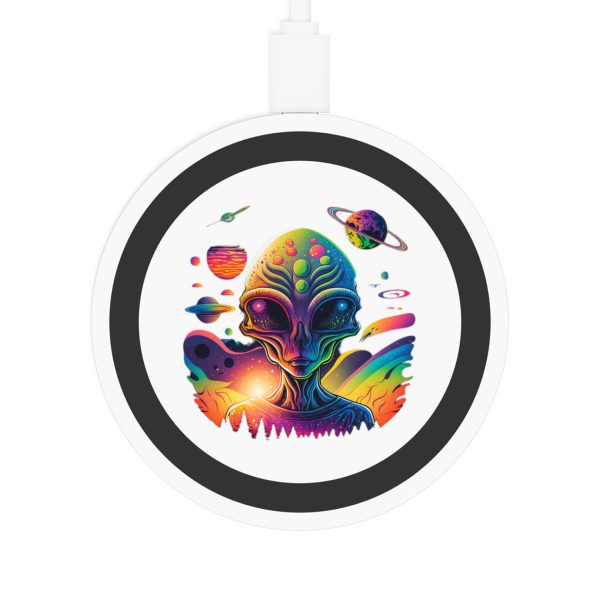 Colorful Alien Wireless Charging Pad, Quake Charging Station, Sci-Fi Desk Accessory, Unique Tech Gift, Galaxy-Themed Phone Charger - Image 9