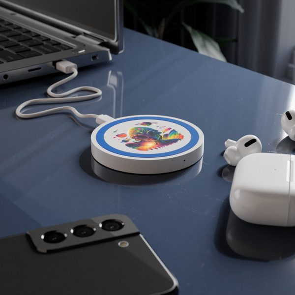 Colorful Alien Wireless Charging Pad, Quake Charging Station, Sci-Fi Desk Accessory, Unique Tech Gift, Galaxy-Themed Phone Charger - Image 8
